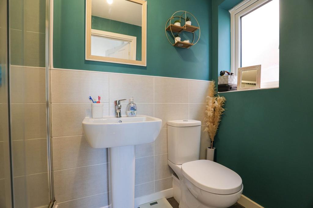 Master En-Suite