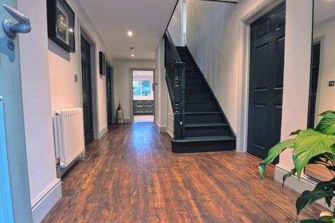 6 bedroom detached house for sale, Langer Lane, Derbyshire S40