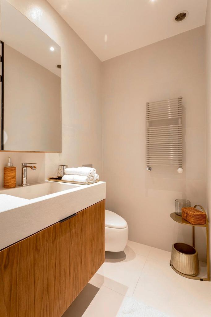 Picture No. 02