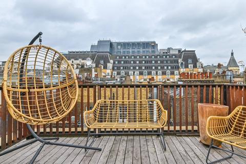 2 bedroom flat for sale, Lisle Street, Soho, London, WC2H
