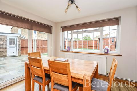 3 bedroom end of terrace house for sale, Daffodil Way, Chelmsford, CM1