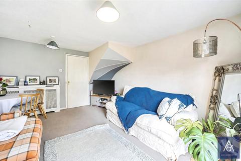 2 bedroom end of terrace house for sale, Newbery Drive, Northamptonshire NN13