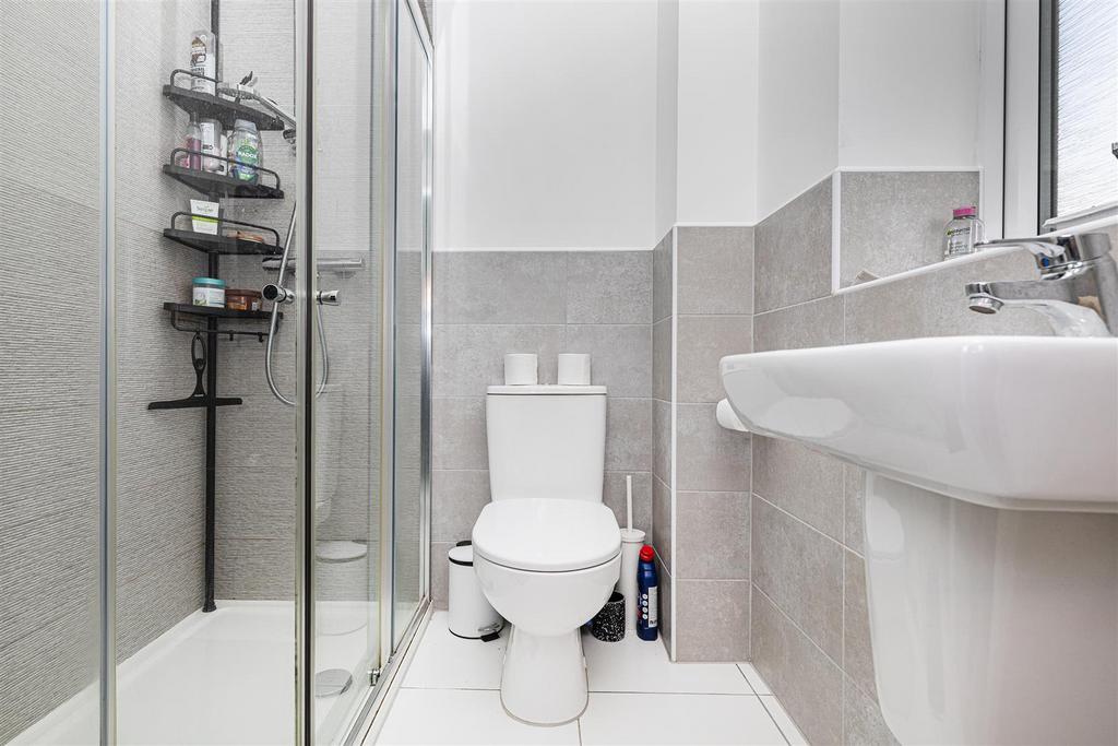En Suite Shower Room