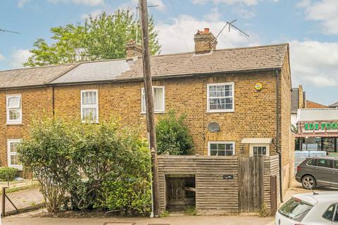 1 bedroom end of terrace house for sale, Hawks Road, Kingston Upon Thames KT1