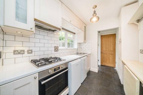 1 bedroom end of terrace house for sale, Hawks Road, Kingston Upon Thames KT1