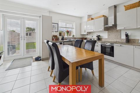 20 Ffordd Brenig, St Asaph, LL17 0EZ