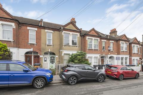 3 bedroom maisonette for sale, Hythe Road, Thornton Heath, CR7