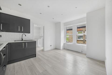 3 bedroom maisonette for sale, Hythe Road, Thornton Heath, CR7
