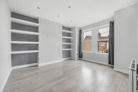 3 bedroom maisonette for sale, Hythe Road, Thornton Heath, CR7