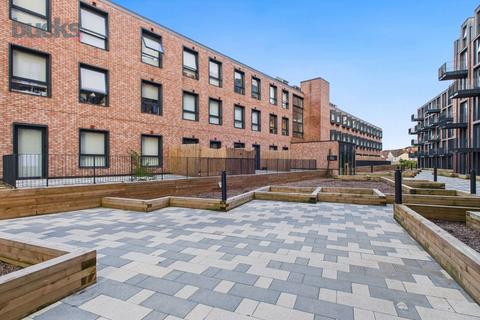 1 bedroom flat for sale, Leigh Street, High Wycombe , Buckinghamshire, HP11 2WR