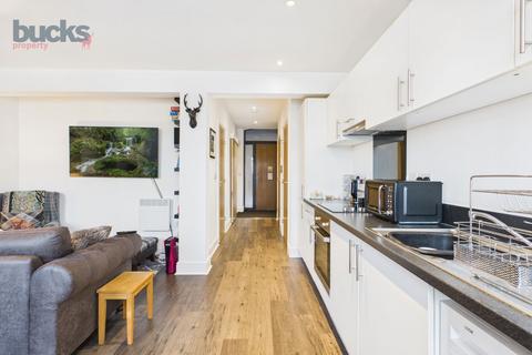 1 bedroom flat for sale, Leigh Street, High Wycombe , Buckinghamshire, HP11 2WR