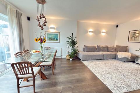 4 bedroom semi-detached house for sale, Grasmere Gardens, Harrow HA3