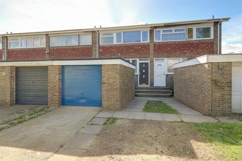 80 Castle Road, Worthing, BN13 1DQ