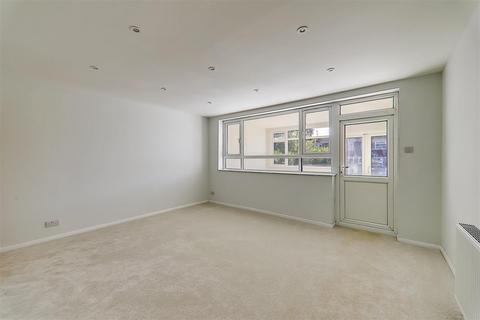 80 Castle Road, Worthing, BN13 1DQ