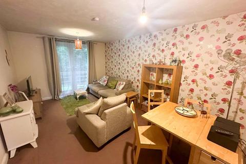 2 bedroom apartment for sale, Oberon Way, Cottingley