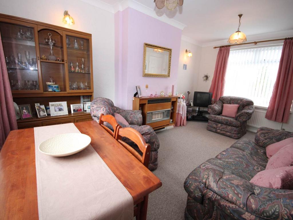 Living Room (2)