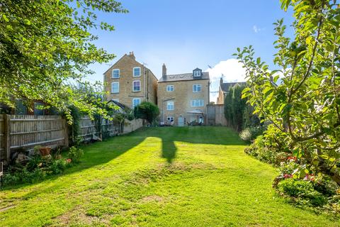 undefined, Alexandra Square, Oxfordshire OX7