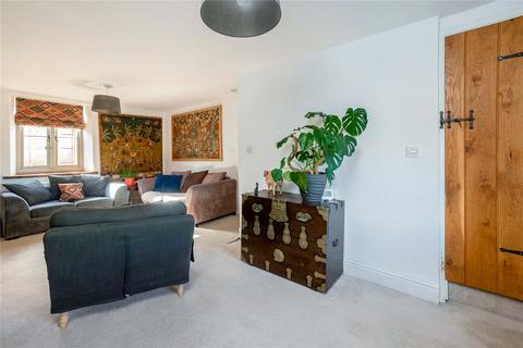 10 Alexandra Square, Chipping Norton, OX7 5HL