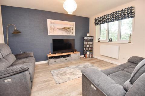 17 Cavalier Way, Wincanton, BA9 9ED