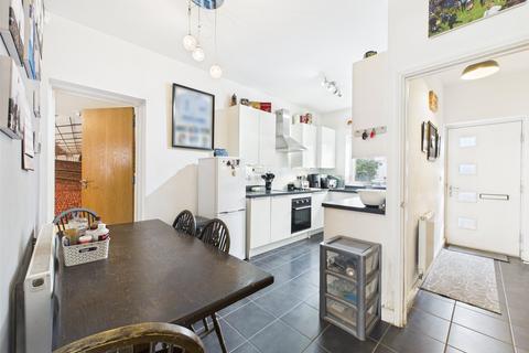undefined, Newdawn Place, Cheltenham, Gloucestershire, GL51