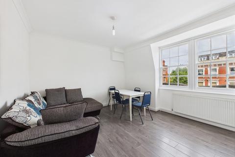 4 bedroom apartment to rent, Kilburn High Road, London, NW6