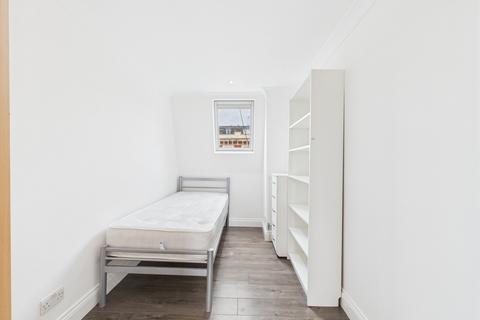 4 bedroom apartment to rent, Kilburn High Road, London, NW6