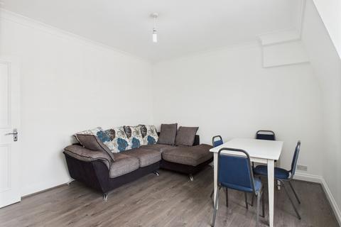 4 bedroom apartment to rent, Kilburn High Road, London, NW6