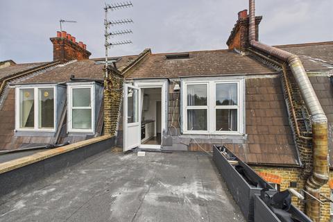 4 bedroom apartment to rent, Kilburn High Road, London, NW6