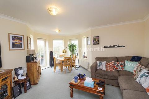 2 bedroom flat for sale, Fairhaven Road, Lytham St. Annes FY8