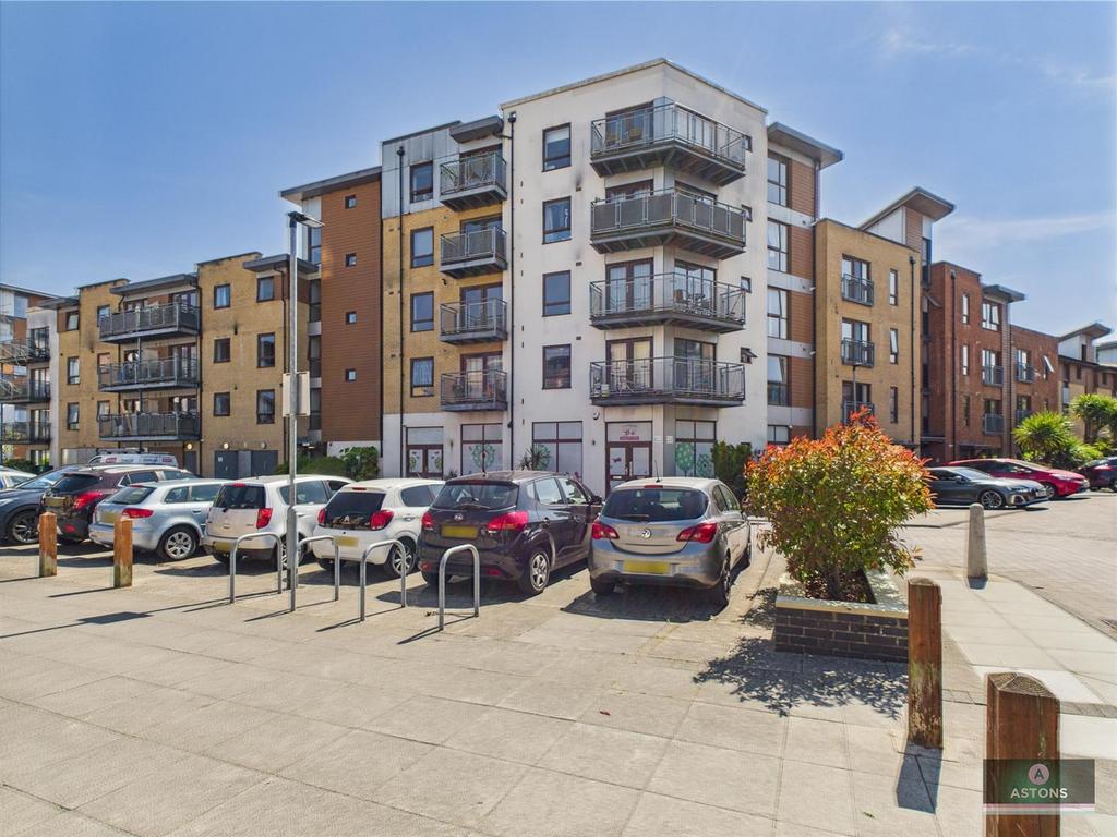 CAM02202 G0-PR0592-STILL008.jpg