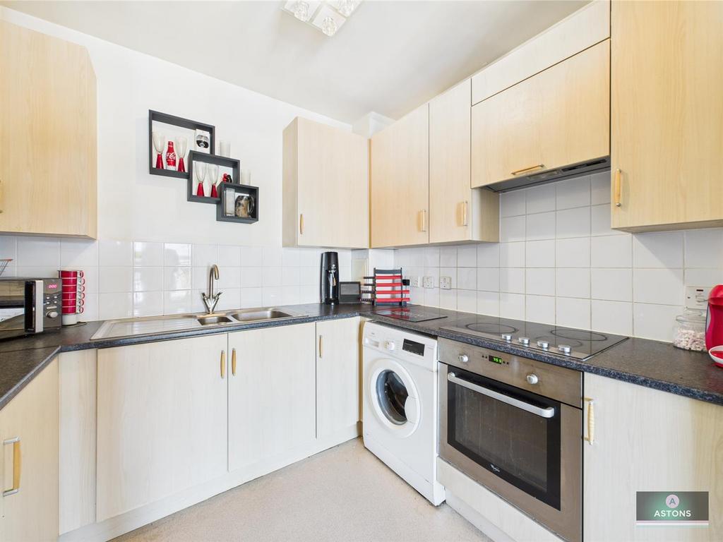 CAM02202 G0-PR0592-STILL007.jpg