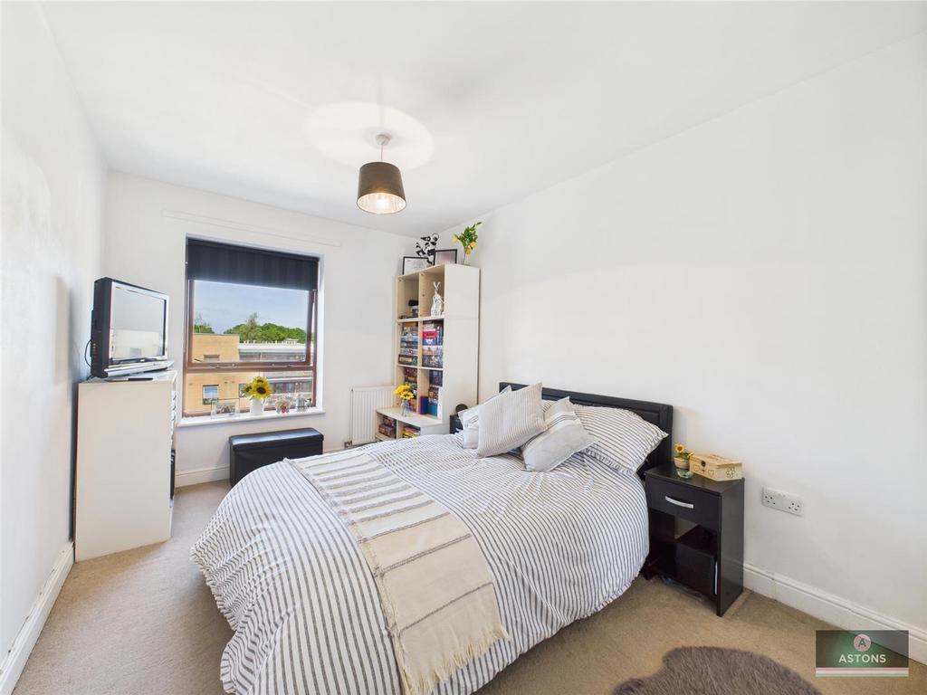 CAM02202 G0-PR0592-STILL002.jpg