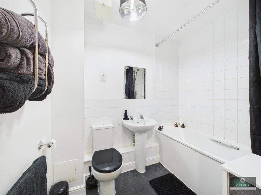 CAM02202 G0-PR0592-STILL001.jpg