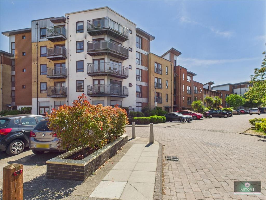 CAM02202 G0-PR0592-STILL009.jpg