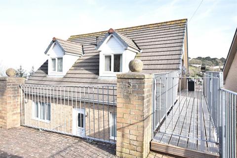 3 Woodside Place Cairn Road, Ilfracombe, EX34 8DL