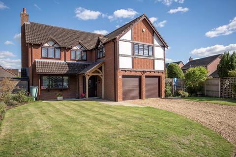 5 bedroom detached house for sale, Fismes Way, Wem SY4