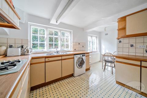 3 bedroom semi-detached house for sale, Castle Street, Farnham, Surrey, GU9