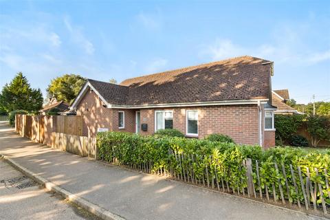 54 Cameron Close, Hailsham, BN27 3WF