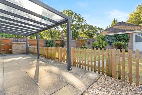 54 Cameron Close, Hailsham, BN27 3WF