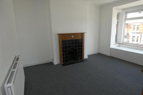 Biddlestone Road, Heaton