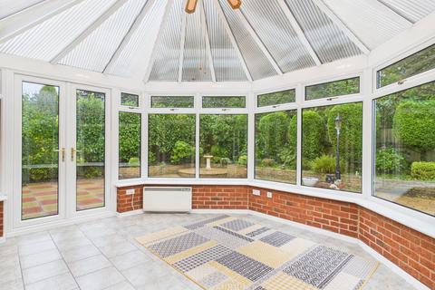 9 The Poplars, Burscough, Ormskirk, L40 7XG