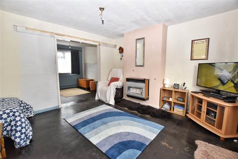 3 bedroom terraced house for sale, Uplands Road, Glossop, Derbyshire, SK13