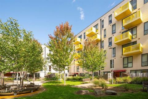 Beaufort Gardens, London E1
