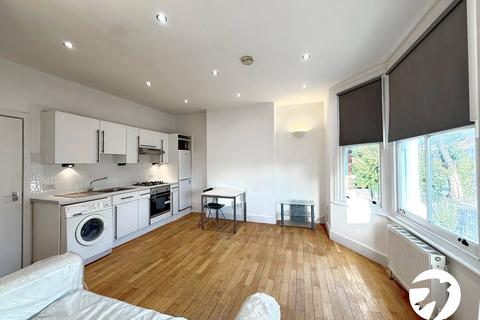 1 bedroom flat for sale, St. Mildreds Road, London, SE12