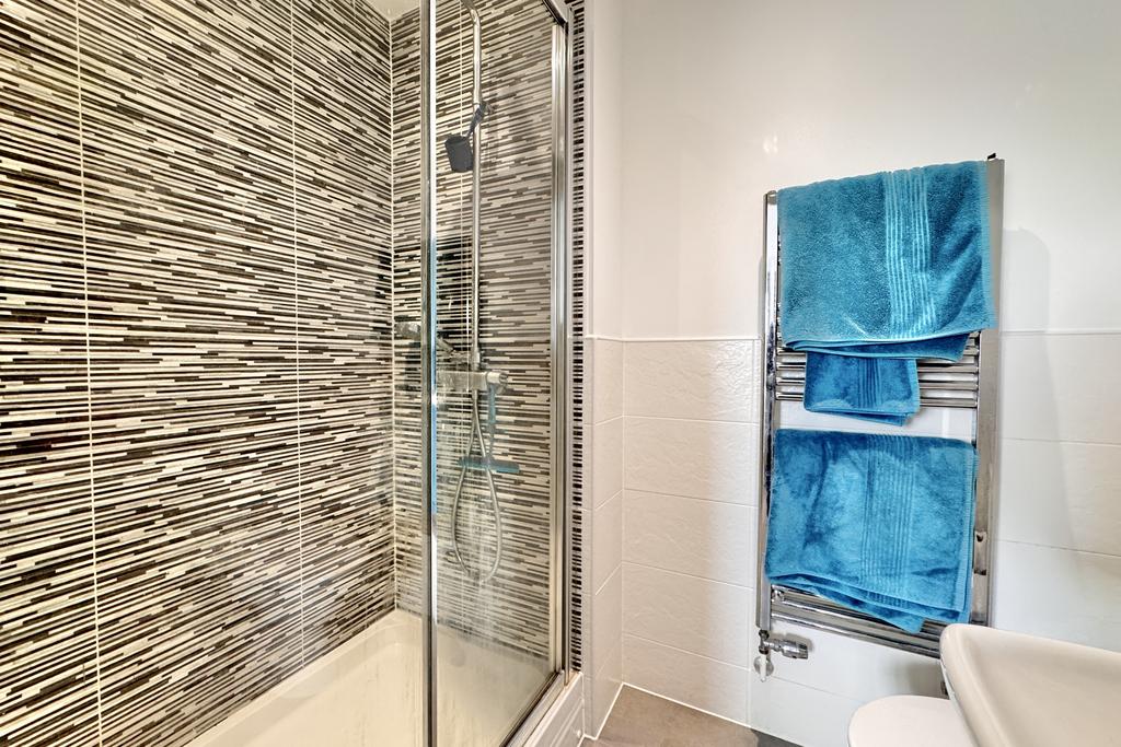Ensuite