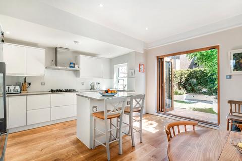undefined, St Albans Avenue, Chiswick W4