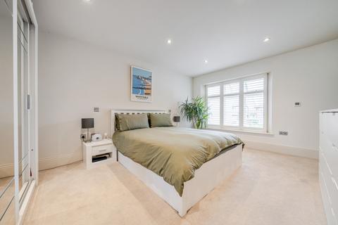4, Old School Court, 2 Clarence Crescent, Sidcup, DA14 4DF