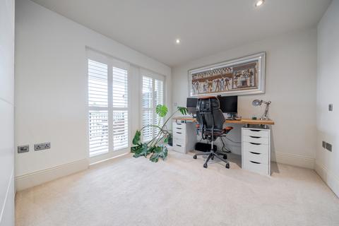 4, Old School Court, 2 Clarence Crescent, Sidcup, DA14 4DF