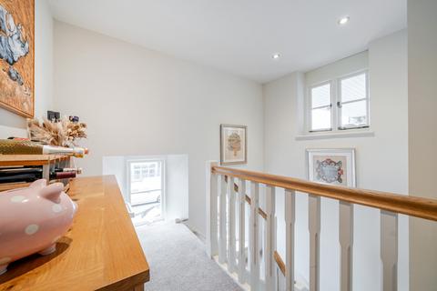 4, Old School Court, 2 Clarence Crescent, Sidcup, DA14 4DF