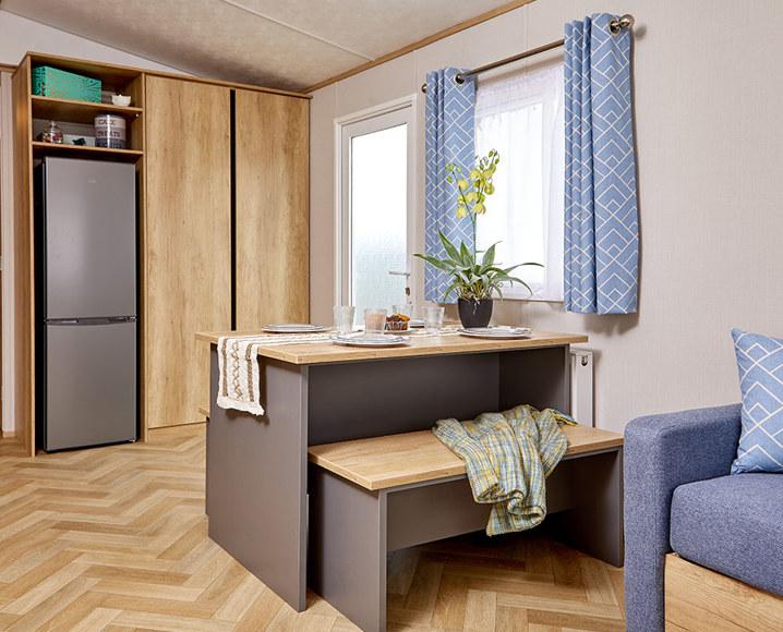 2024 Carnaby Breakaway Dining